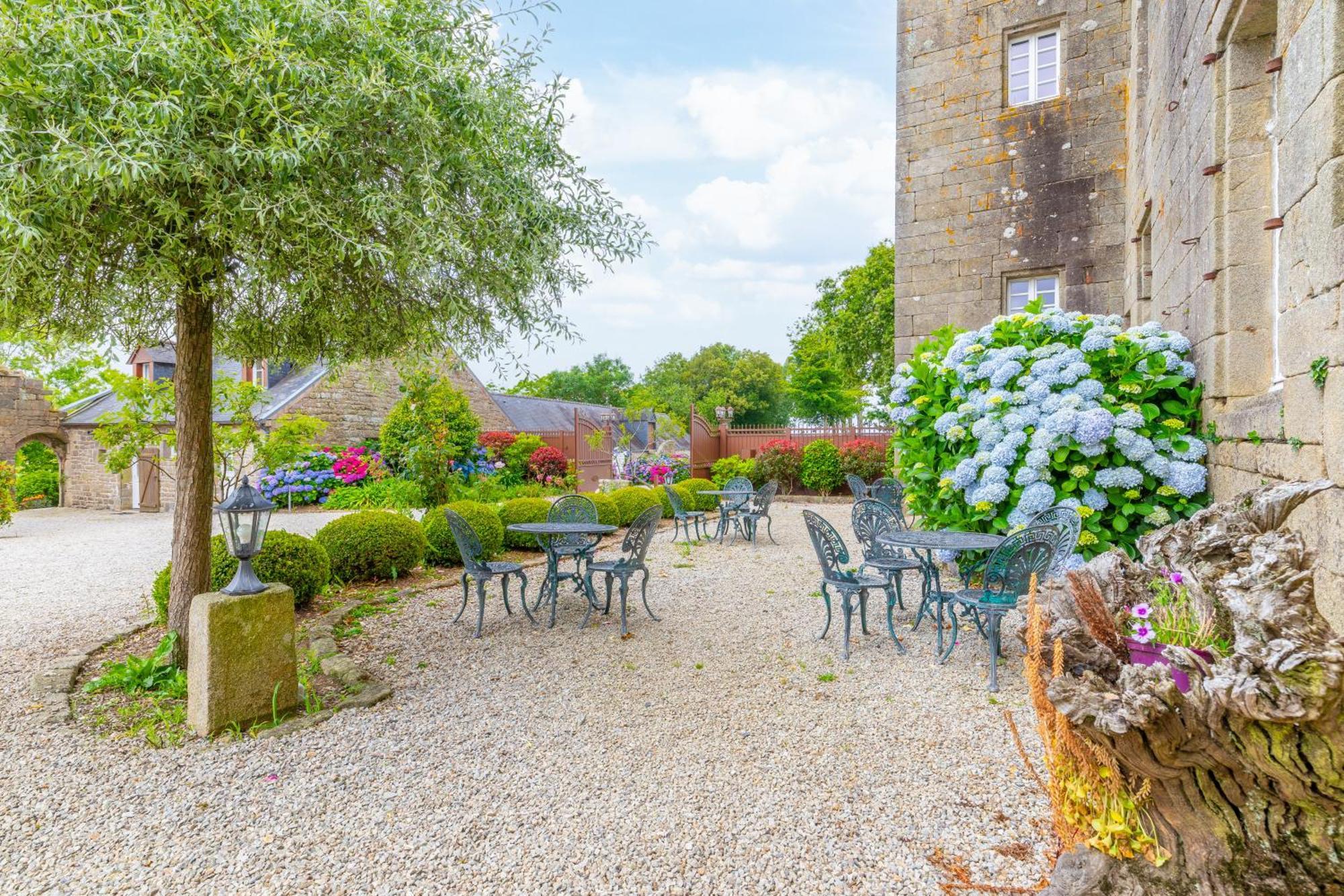 Manoir De Moellien, The Originals Relais Hotel Plonevez-Porzay Luaran gambar
