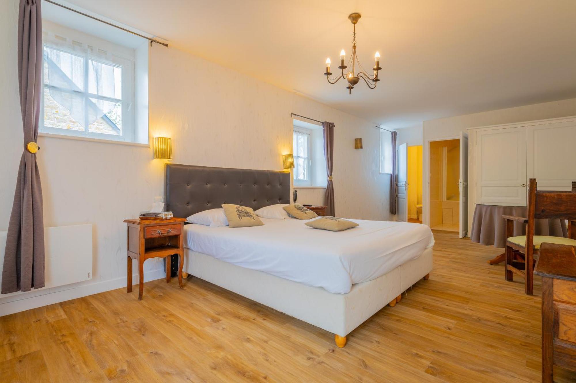 Manoir De Moellien, The Originals Relais Hotel Plonevez-Porzay Luaran gambar